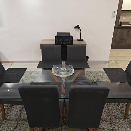 Modern Apartment With Large Outdoor Area - Sleeps 7, Close To Malta International Airport Luqa Exterior photo