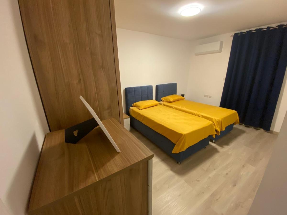 Modern Apartment With Large Outdoor Area - Sleeps 7, Close To Malta International Airport Luqa Exterior photo